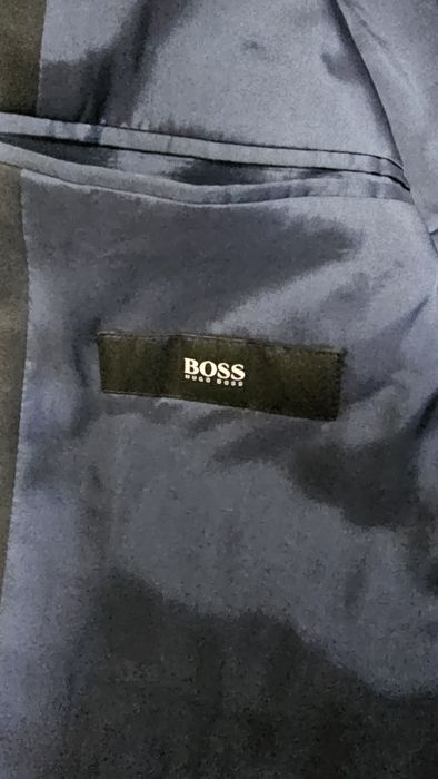 Продам пиджак Hugo boss