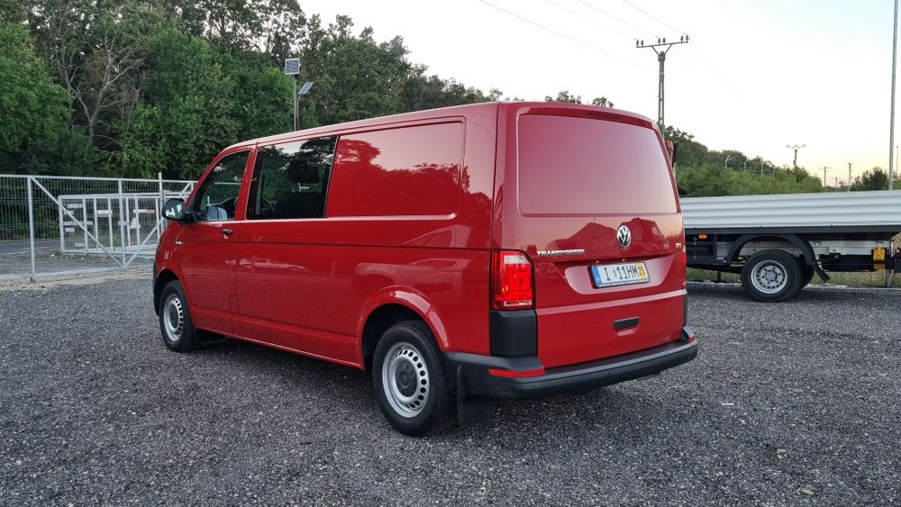 VOLKSWAGEN Transporter 2018 — imagine 3