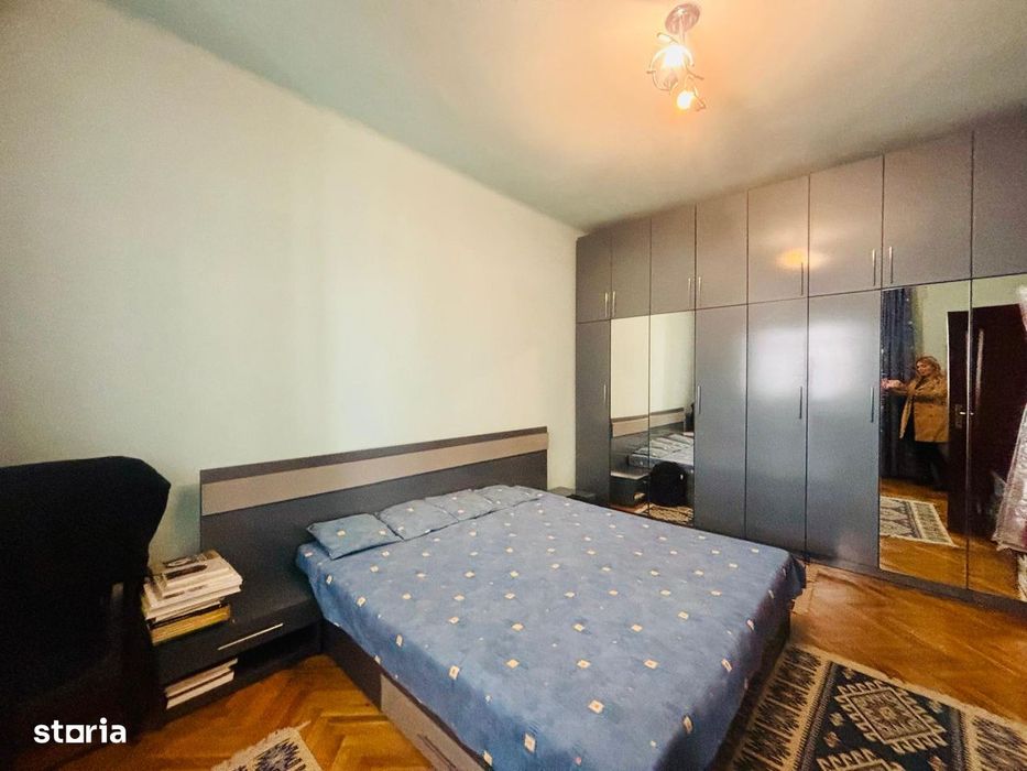 Casă cu 3 camere, curte și garaj în Baia Mare