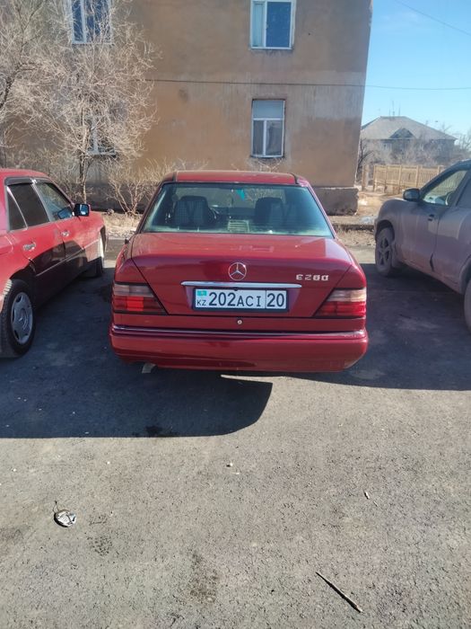 Продам Мерседес E220