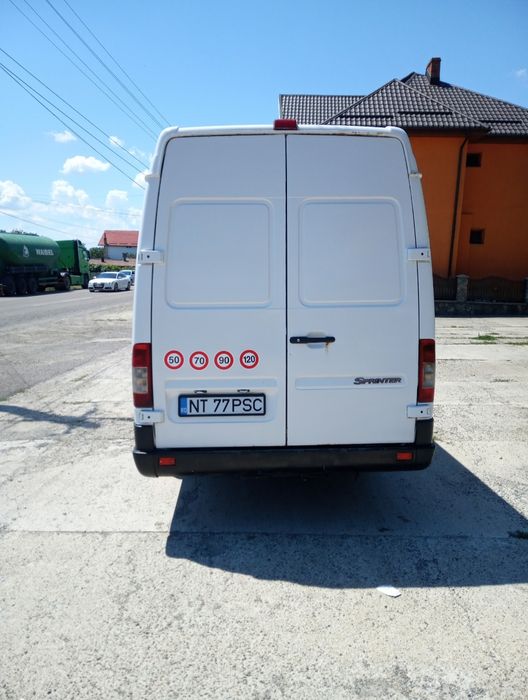 Vând sprinter motor 2.2