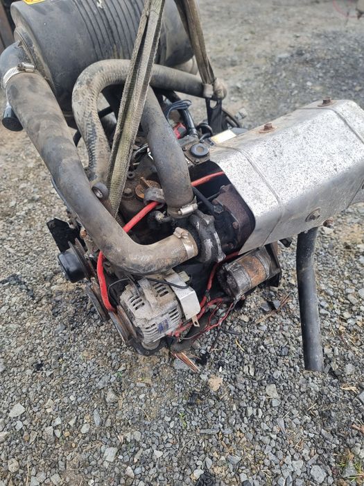 Motor Yanmar TNV-84 miniexcavator