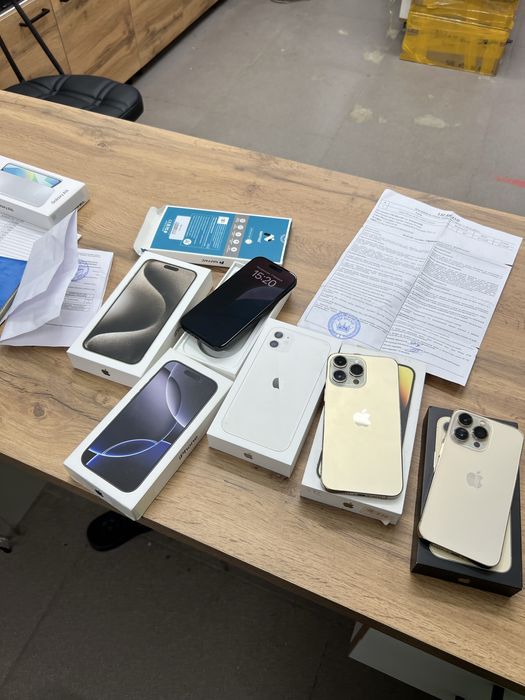 Продам айфон хорошие