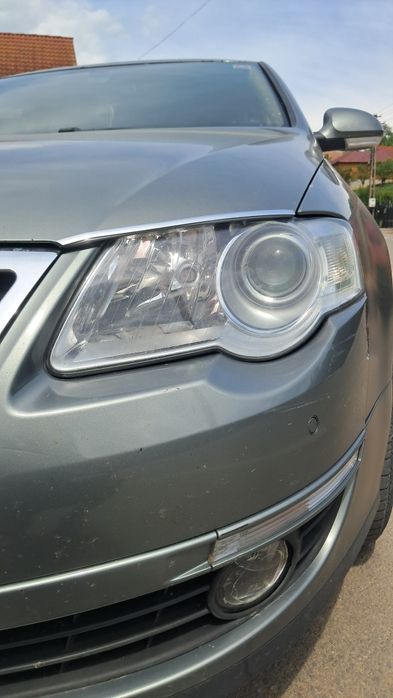 Mașină  este într-o stare bună