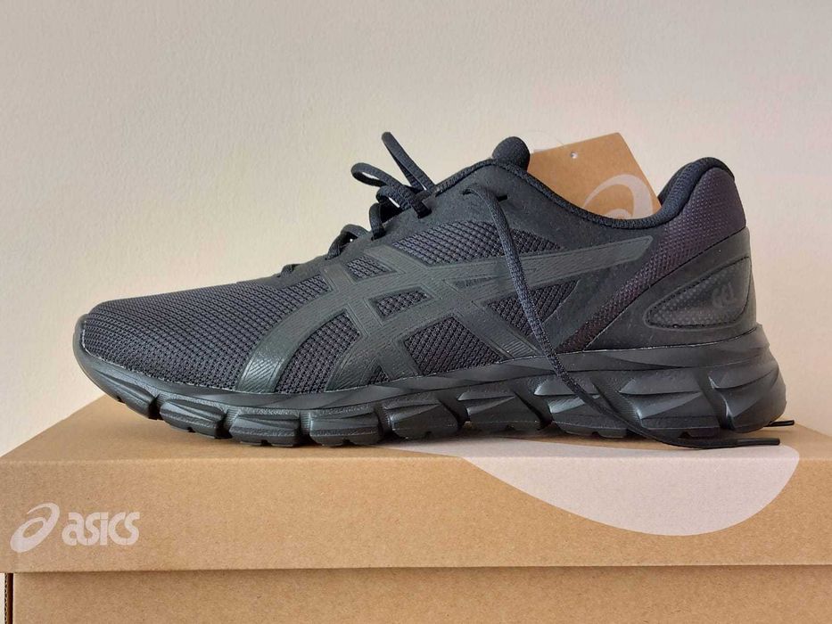 Мъжки маратонки "Asics".