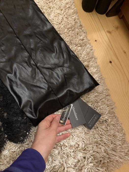 Вечерна Черна Рокля