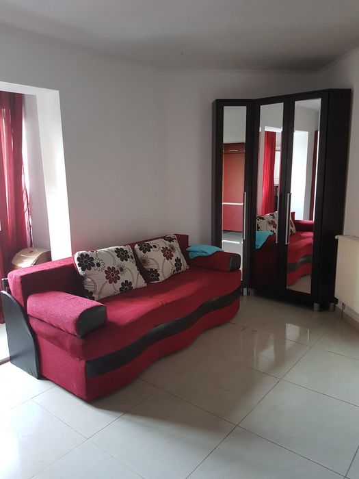Inchiriez Studio Modern Central Onix Utilat si Mobilat