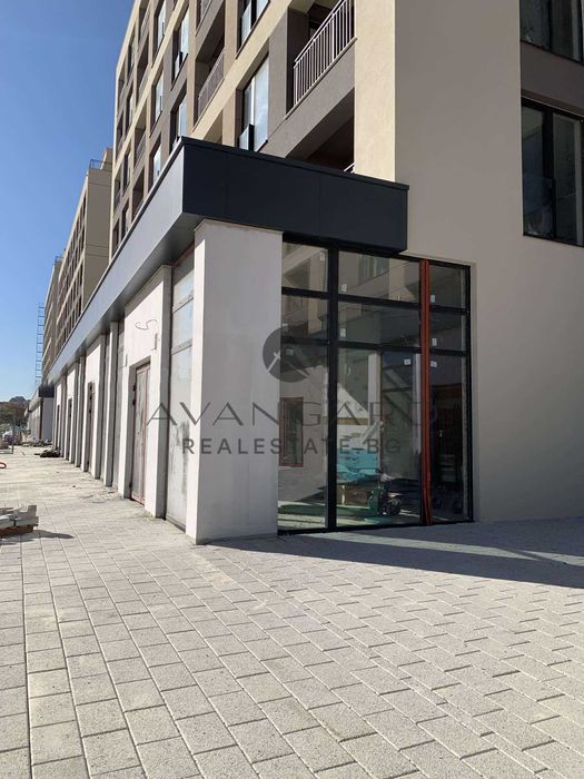 Продава се Магазин в Пловдив, Тракия - 95 кв.м за 1873 €/кв.м - Снимка #1