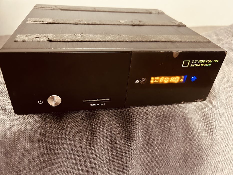 Продавам 3,5 “ Hdd full Hd media player  с 1,5 Tb hard
