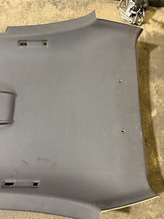 Черен таван за BMW e81