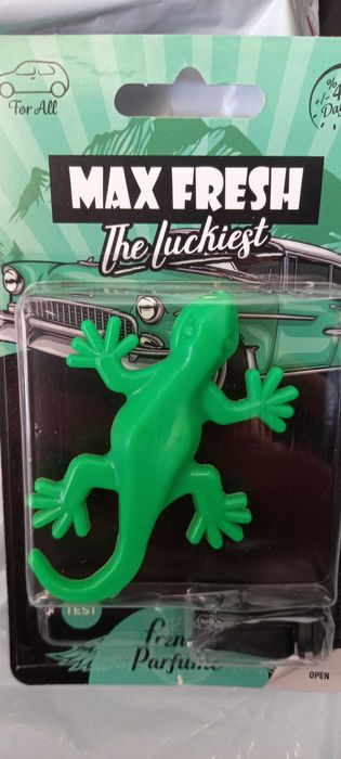 Продавам ароматизатор за кола