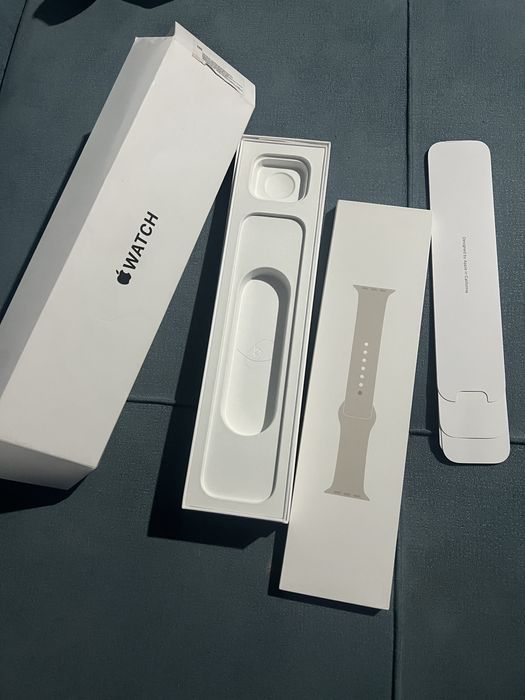 Apple Watch SE 2, полный комплект