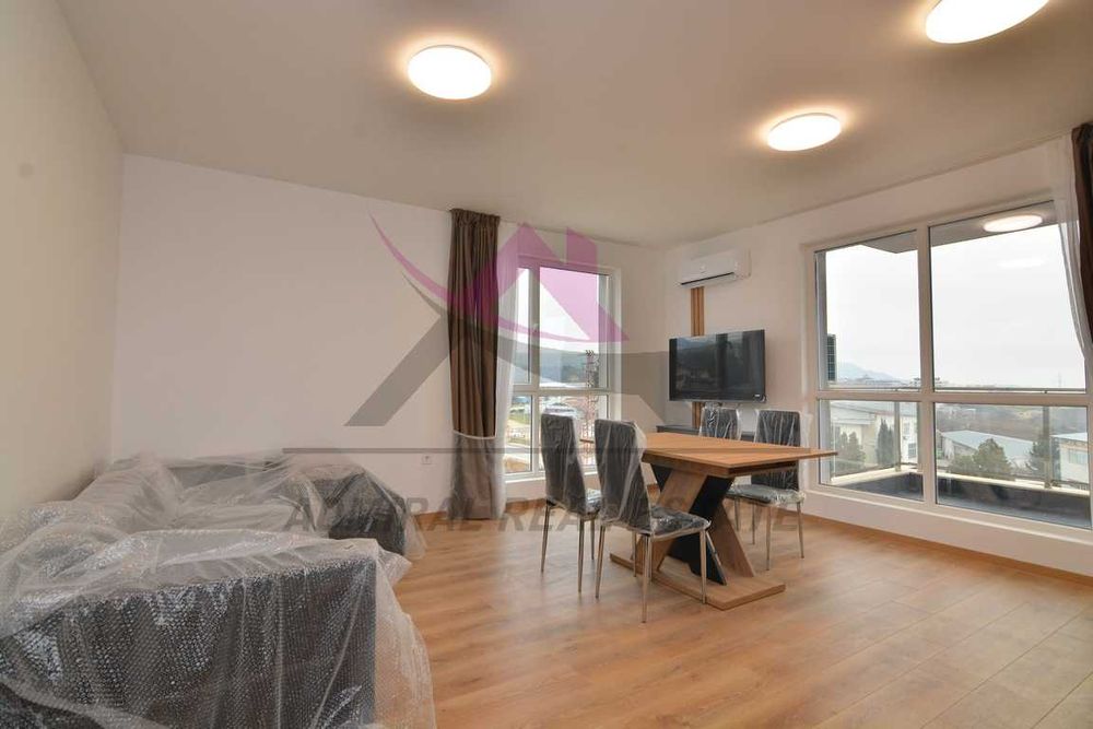 Продава се Тристаен апартамент в Варна, Възраждане 3 - 85 кв.м за 1410 €/кв.м - Снимка #2