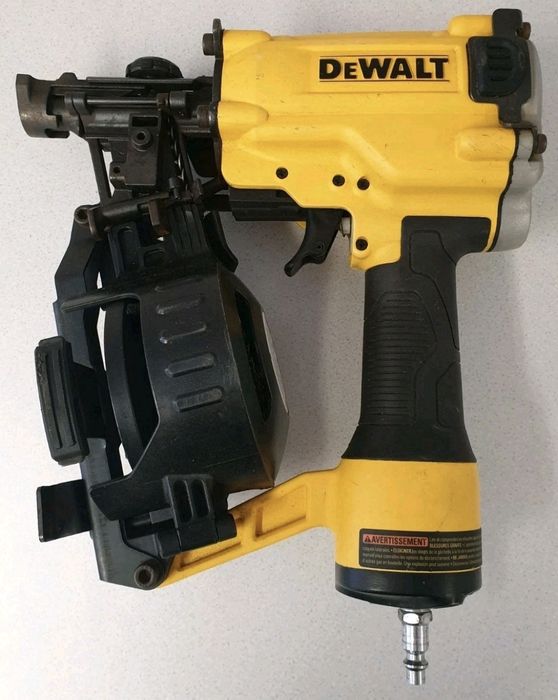 DeWalt пистолет такер монтаж на пирони покриви шиндли битумни керемиди