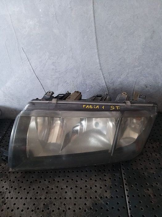 Far stanga skoda fabia 1 6y 206230b