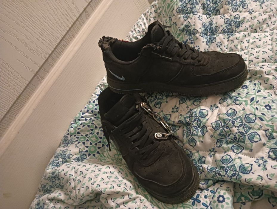 Nike Air Force 1 Custom – Model Unicat – Lanț Metalic – Streetwear