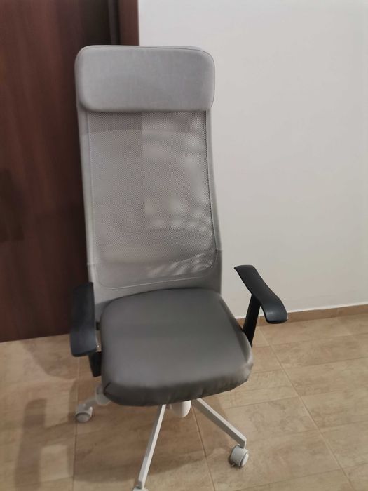 Офис столове сиви