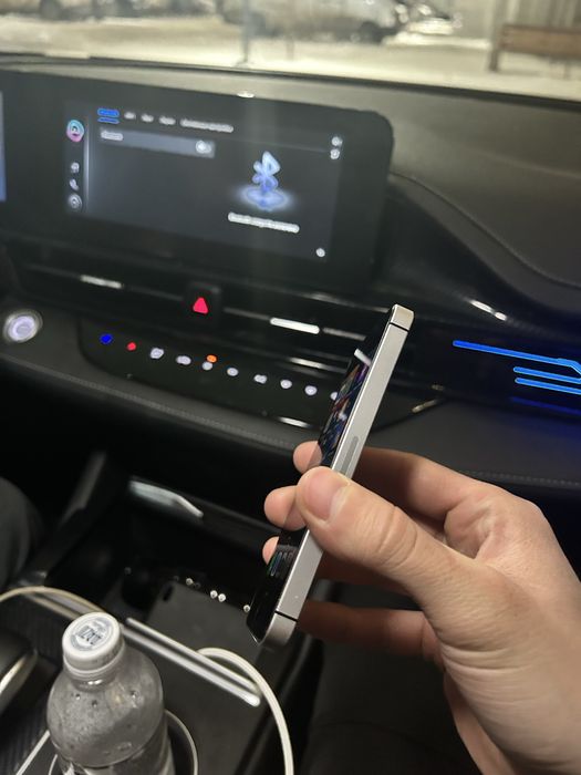 Продам iphone se (2016)