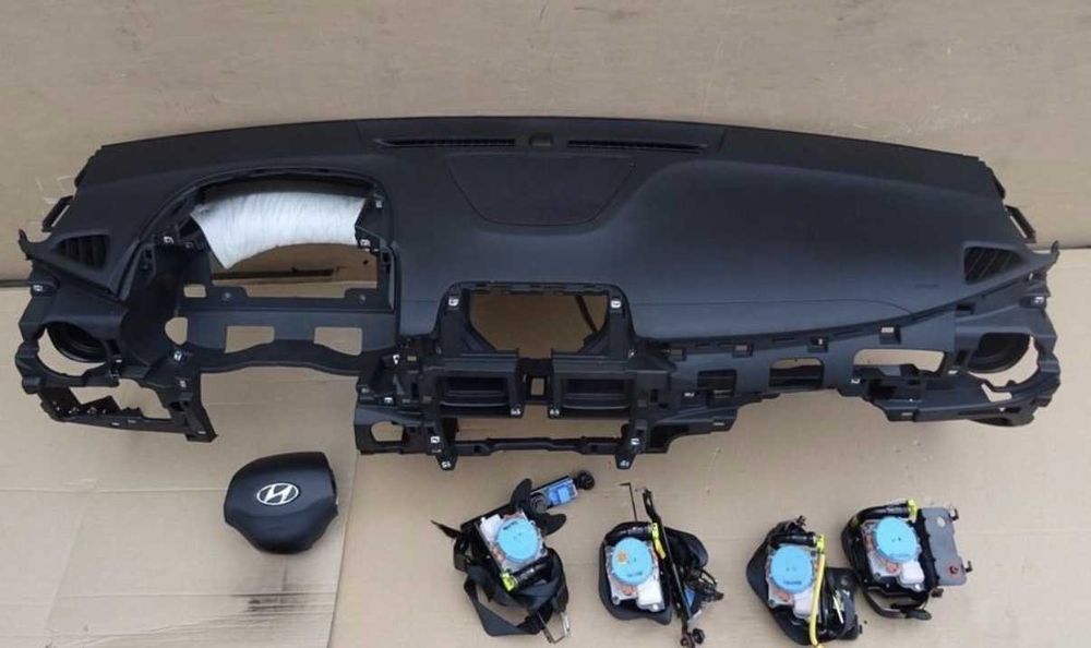 Арматурно табло аирбег колани airbag Hyundai Kona