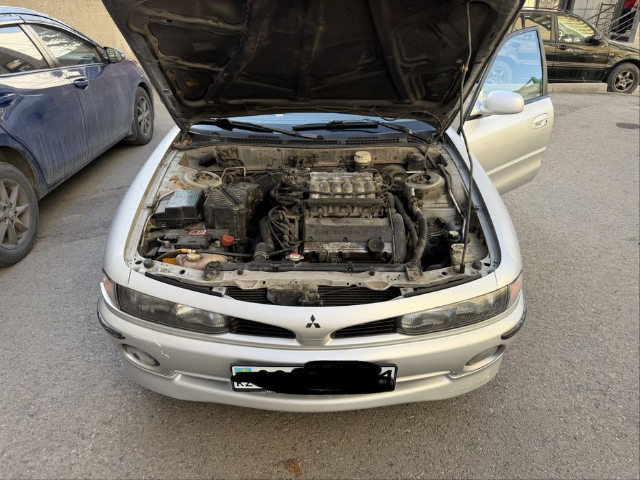 Mitsubishi Galant хэтчбек