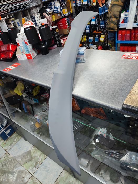 Спойлер BMW E60 M4 style новый