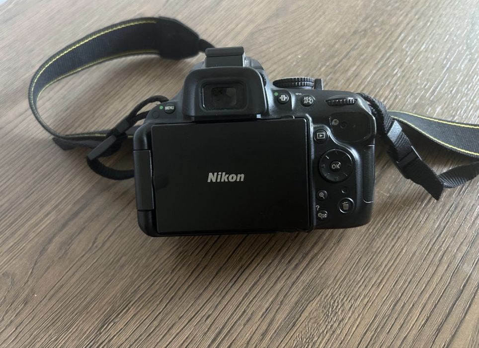 Nikon d5200 body