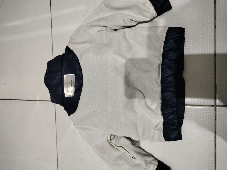 Продам детскую курточку