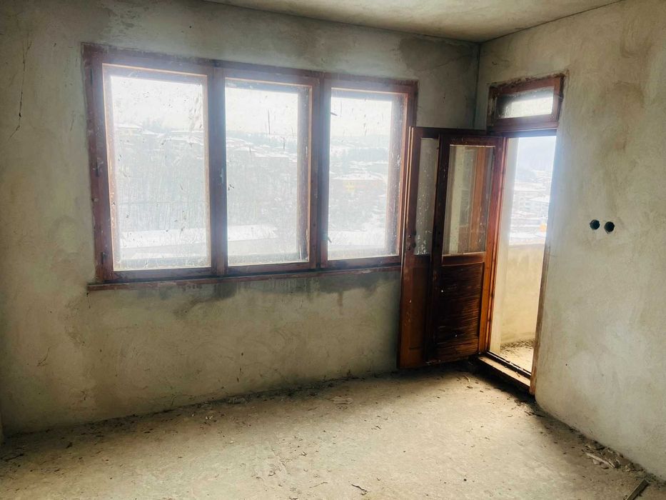 Продава се Тристаен апартамент в Габрово, Център - 100 кв.м за 770 €/кв.м - Снимка #5