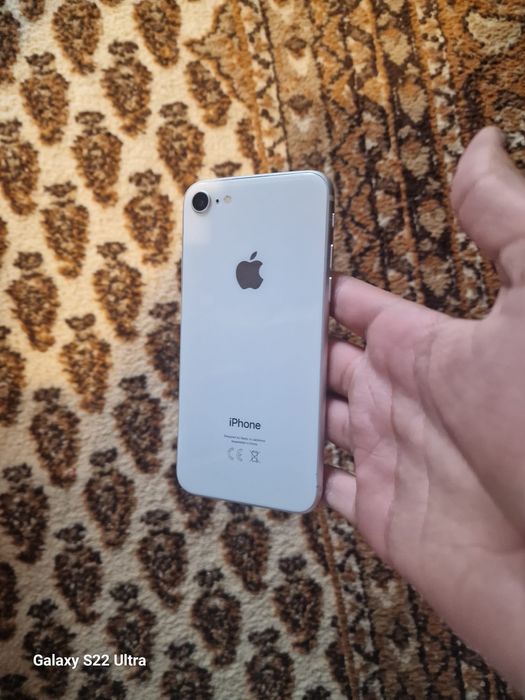 Iphone 8.  64gb