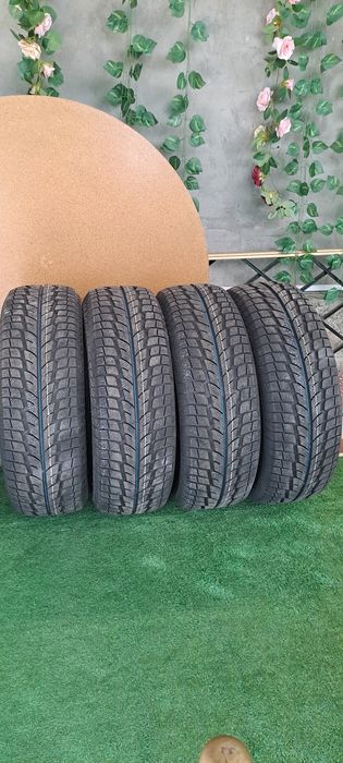 Продам зимние шины размер 265×70×16