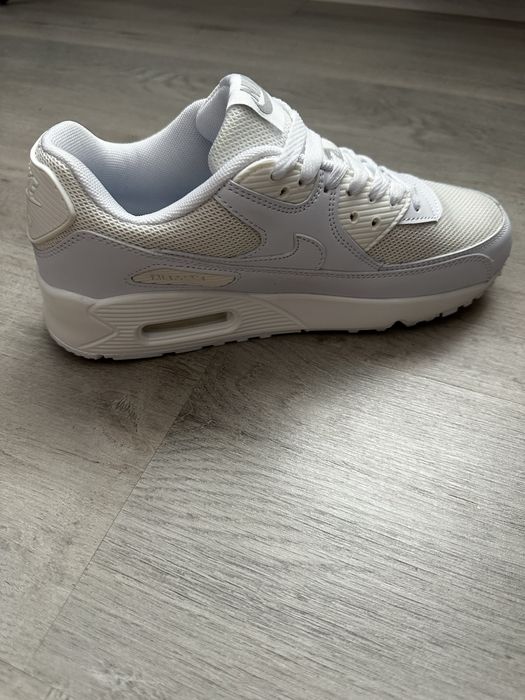 Кроссовка найк айр макс