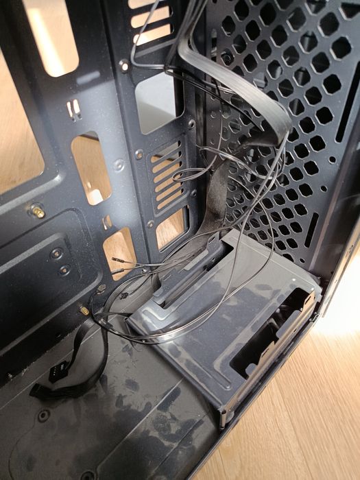 Корпус для ПК в хорошем состоянии