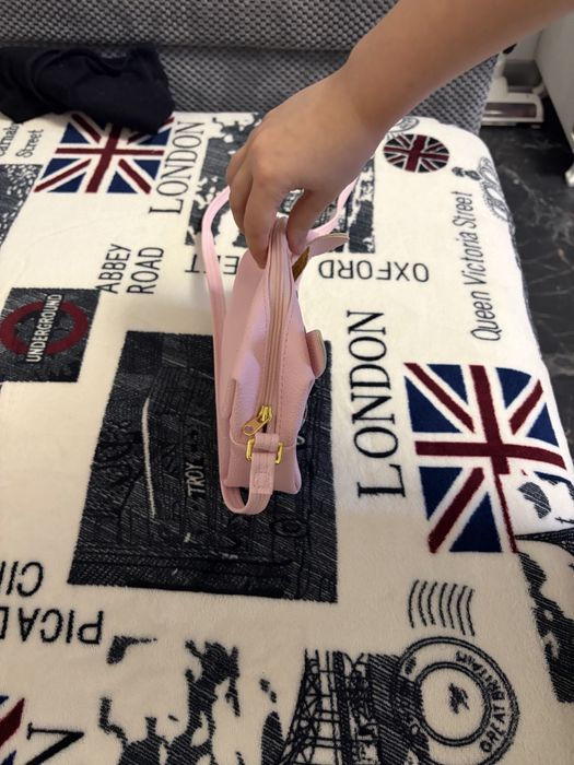 Purse gentuta interactiva pets