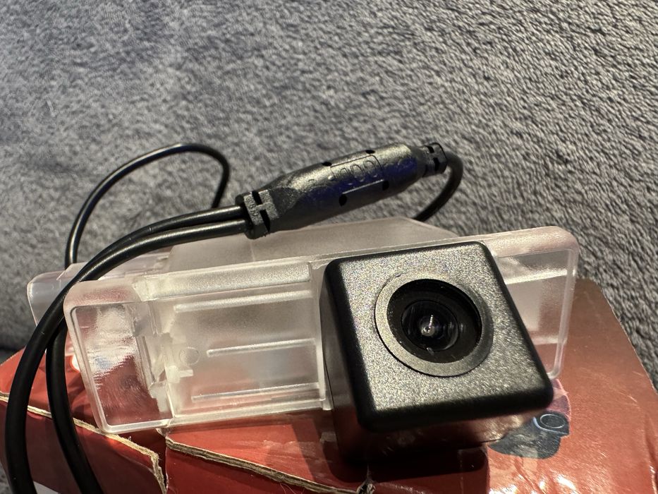 Peugeot 308 камера за заден ход