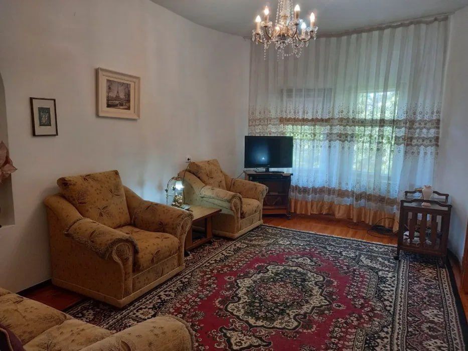 Ц5 финансовый институт квартира 1в2 3этаж балкон есть