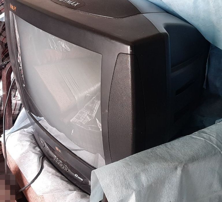 Телевизор LG JOYMAX  на запчасти