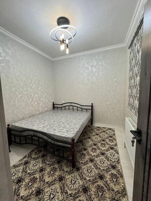 Kvartira sotiladi, 1 xona 2 xona qilingan 56 m2