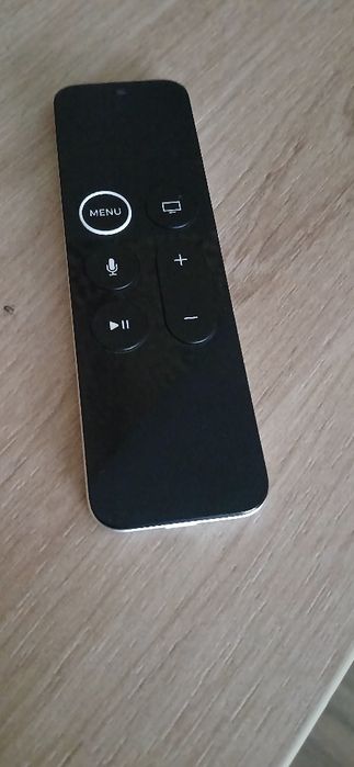 Дистанционно за Apple