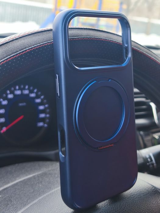 Айфон 17про. Чехол