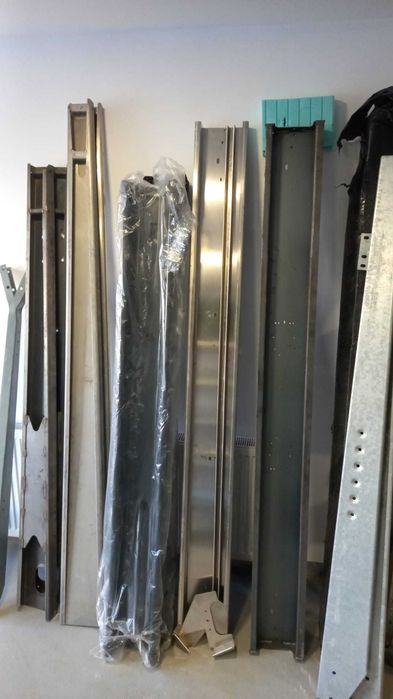 panou/ Bara spate  platforme auto si utilitare metal sau aluminiu