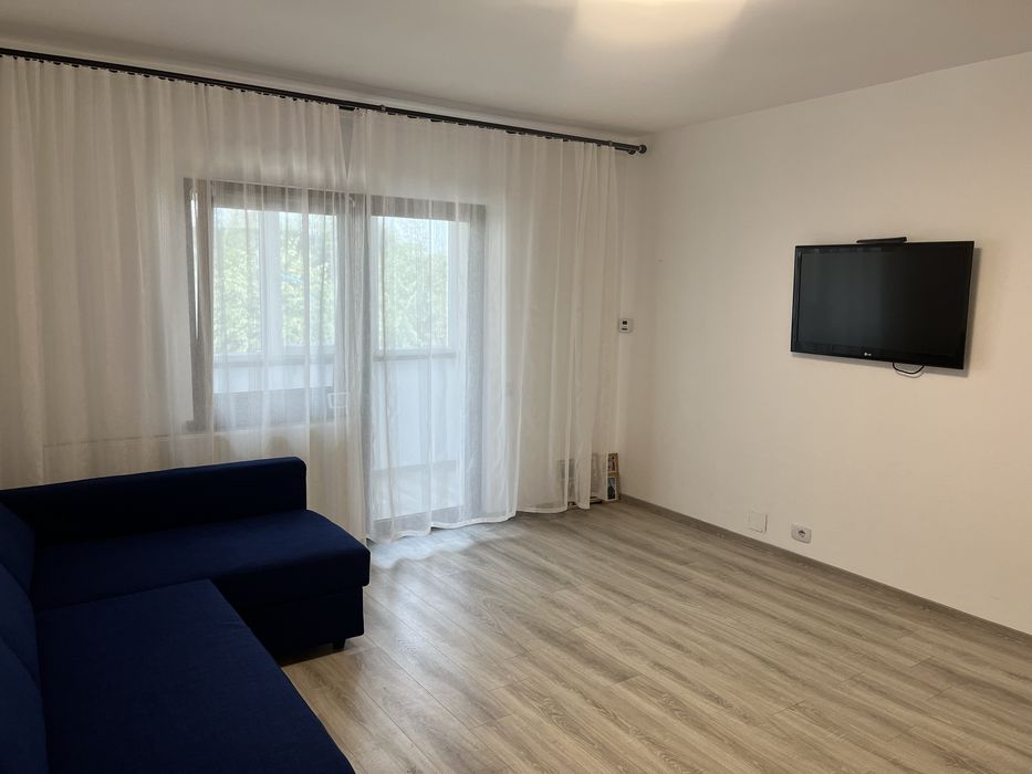 Închiriez Garsoniera/Apartament 1 camera intersectie Bd. Gării cu Bd. Alexandru Vlahuta