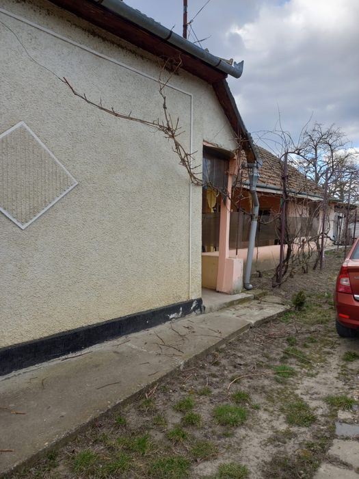 Vând casă,zonă centrală,Andrid jud. Satu Mare