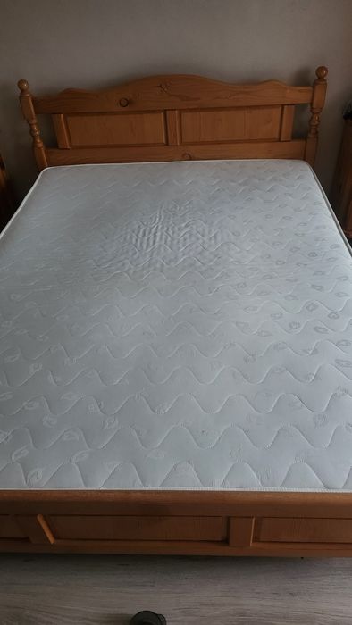 Спално обзавеждане Масив