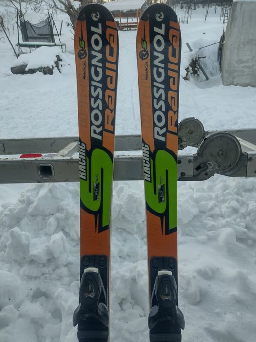 Vand schiuri Rossignol Radical FIS 145 cm
