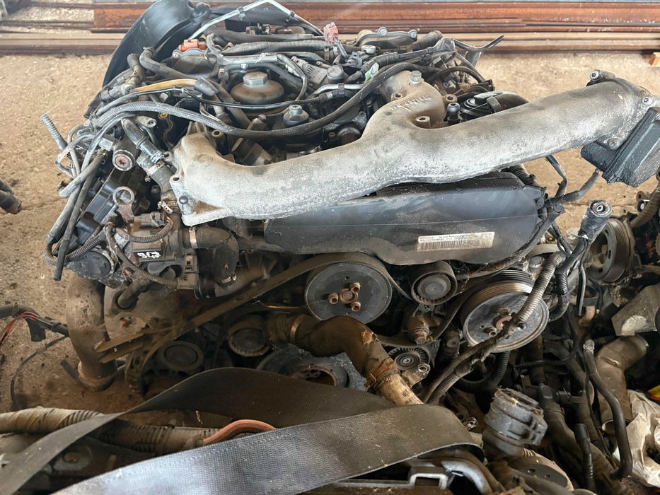 Двигател мотор ауди а5 2,7тди