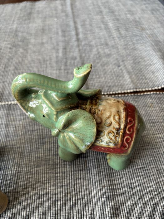 Продаю статуэтки слонов