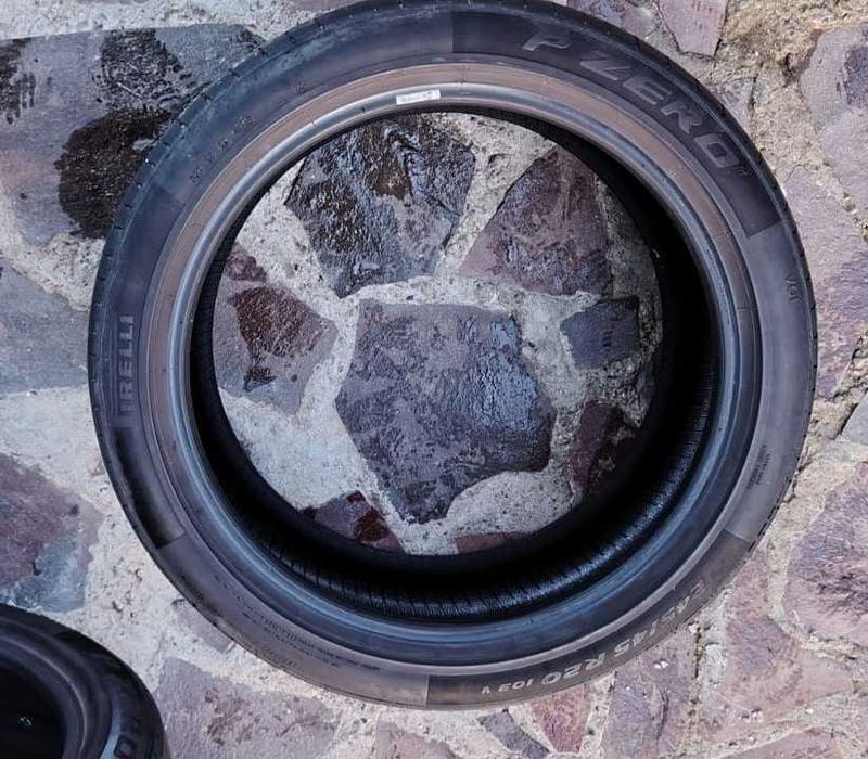 Pirelli Pzero pz4 245/45/20 vara