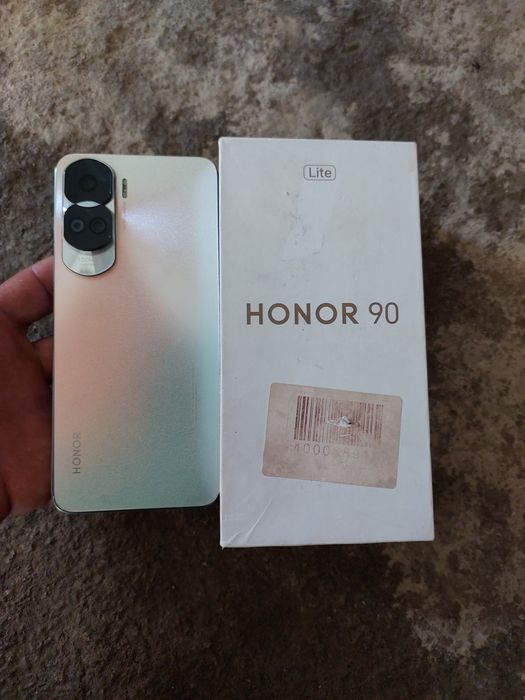 Honor 90 lite ekran kuygan 256gb xotira Buxoro shahar