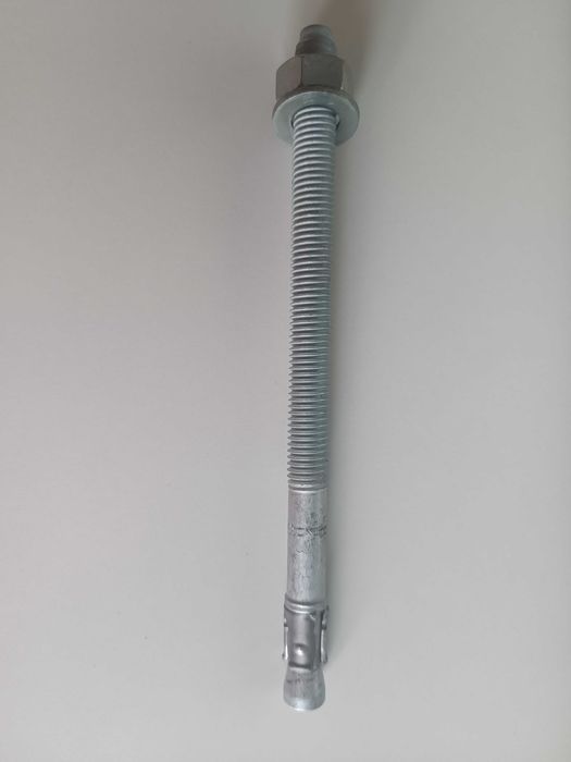 Анкер клиновой   12*185