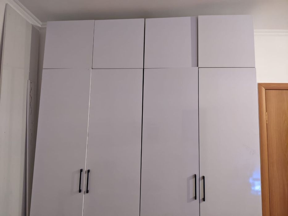 Продам белый шкаф / ақ шкаф сатамын